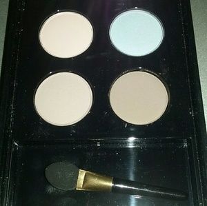 nwot, Elizabeth Arden eye shadows, nwot